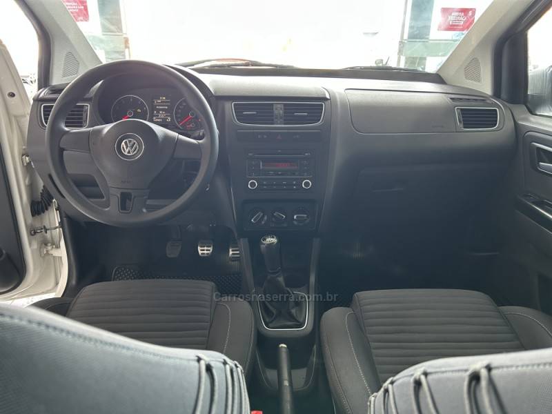 VOLKSWAGEN - CROSSFOX - 2011/2012 - Branca - R$ 43.900,00