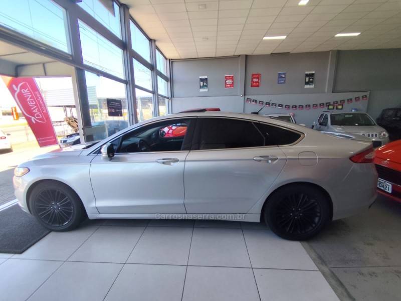 FORD - FUSION - 2015/2015 - Prata - R$ 84.900,00