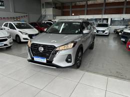NISSAN - KICKS - 2022/2022 - Prata - R$ 99.900,00