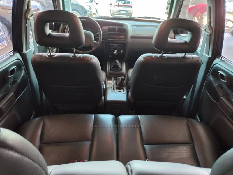 CHEVROLET - TRACKER - 2008/2008 - Preta - R$ 46.900,00