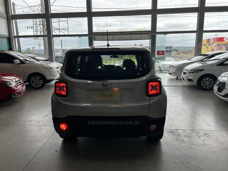 JEEP - RENEGADE - 2015/2016 - Prata - R$ 69.900,00