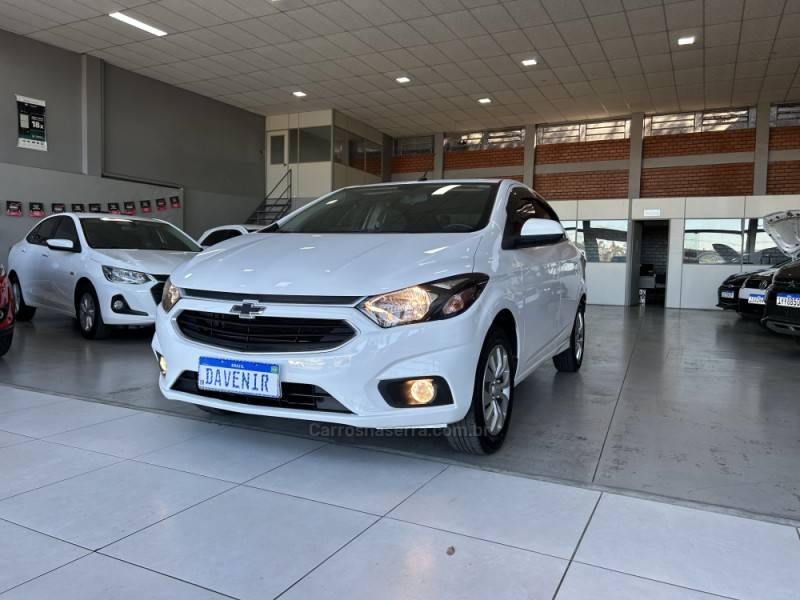 CHEVROLET - PRISMA - 2017/2017 - Branca - R$ 61.900,00