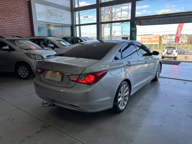 HYUNDAI - SONATA - 2012/2012 - Prata - R$ 72.900,00