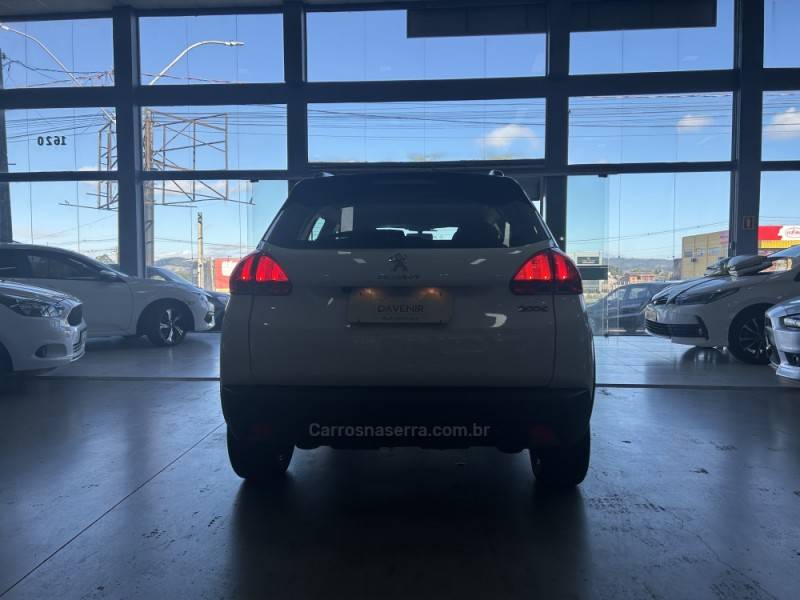 PEUGEOT - 2008 - 2022/2022 - Branca - R$ 75.900,00