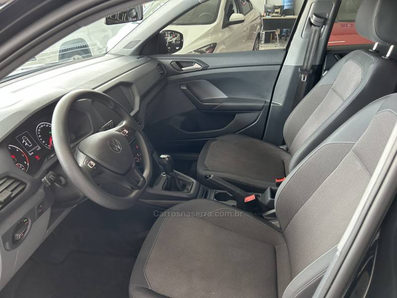 VOLKSWAGEN - T-CROSS - 2023/2023 - Preta - R$ 97.900,00