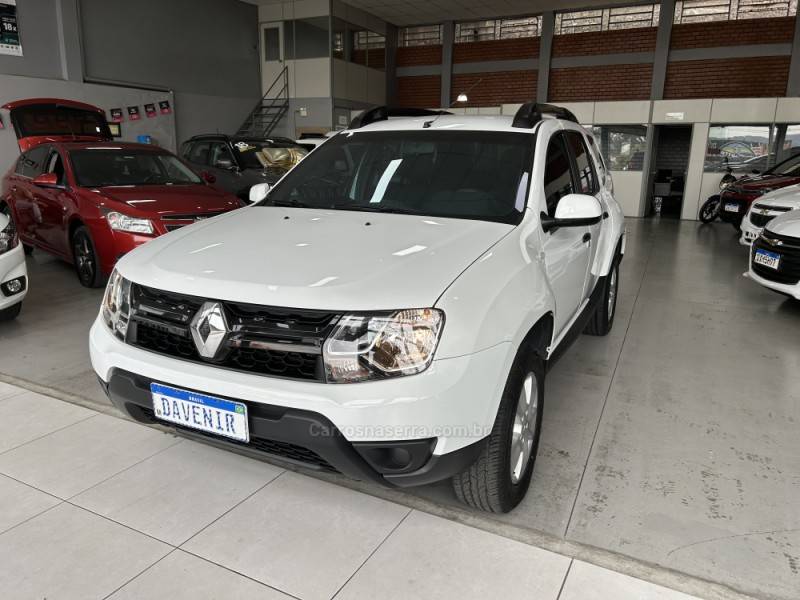 RENAULT - DUSTER - 2019/2020 - Branca - R$ 77.900,00