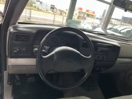FORD - F-250 - 2000/2000 - Preta - R$ 119.900,00