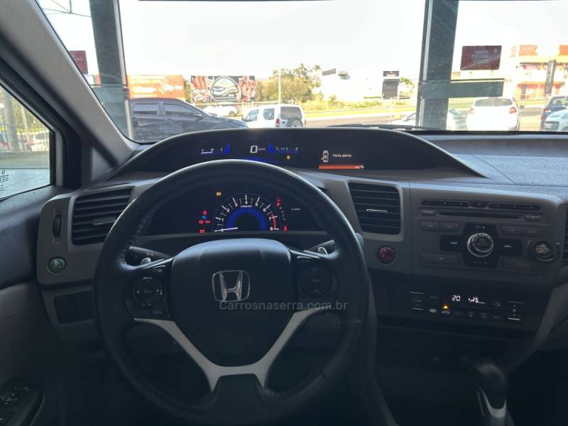 HONDA - CIVIC - 2012/2013 - Branca - R$ 67.900,00
