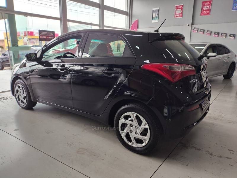 HYUNDAI - HB20 - 2015/2016 - Preta - R$ 56.900,00