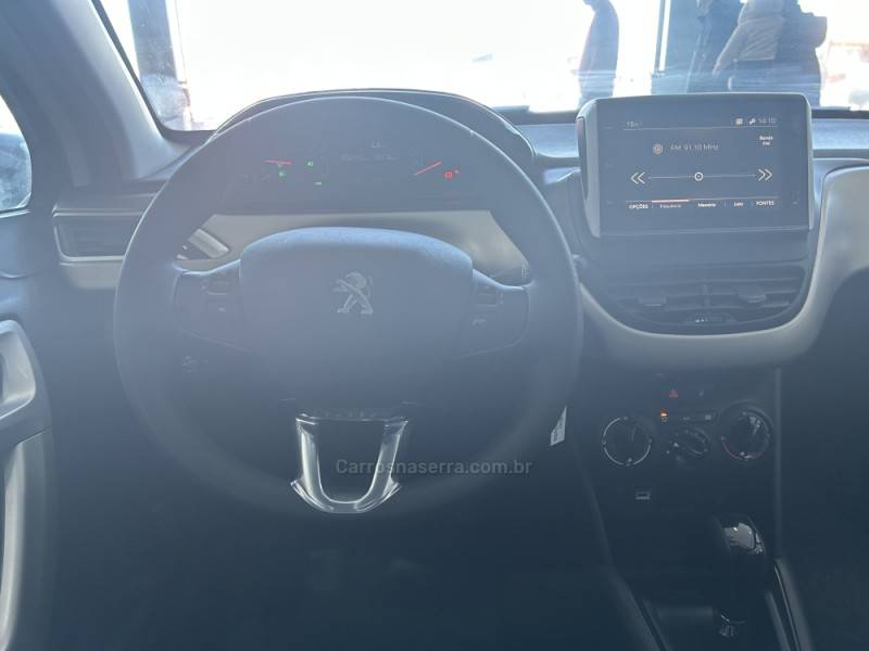 PEUGEOT - 2008 - 2022/2022 - Branca - R$ 75.900,00