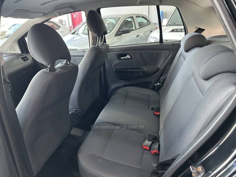 VOLKSWAGEN - FOX - 2011/2012 - Preta - R$ 30.900,00