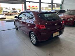 CHEVROLET - ONIX - 2019/2019 - Vermelha - R$ 57.900,00