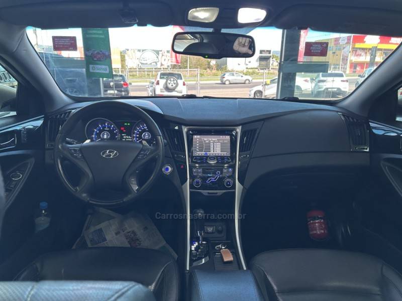 HYUNDAI - SONATA - 2012/2012 - Prata - R$ 72.900,00