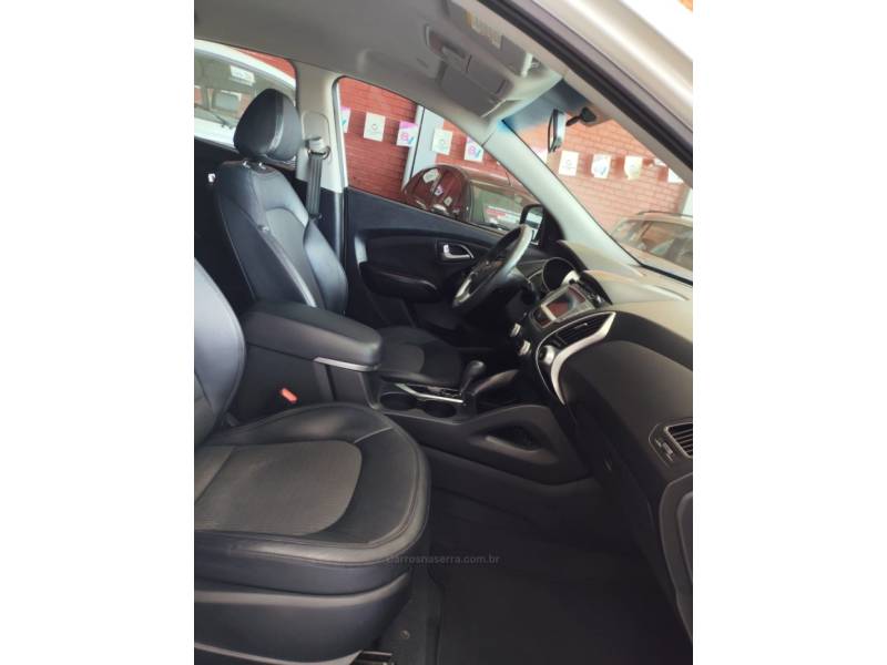 HYUNDAI - IX35 - 2014/2015 - Branca - R$ 77.900,00