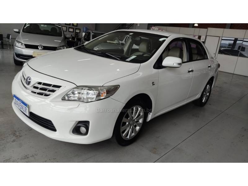 TOYOTA - COROLLA - 2012/2013 - Branca - R$ 72.900,00