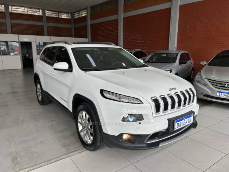 JEEP - CHEROKEE - 2015/2015 - Branca - R$ 99.900,00