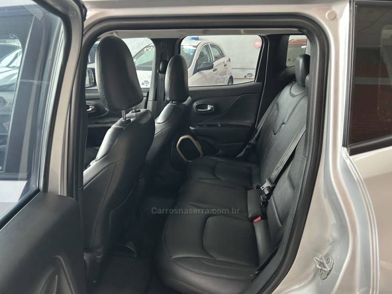 JEEP - RENEGADE - 2015/2016 - Prata - R$ 69.900,00