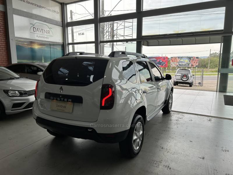 RENAULT - DUSTER - 2019/2020 - Branca - R$ 77.900,00