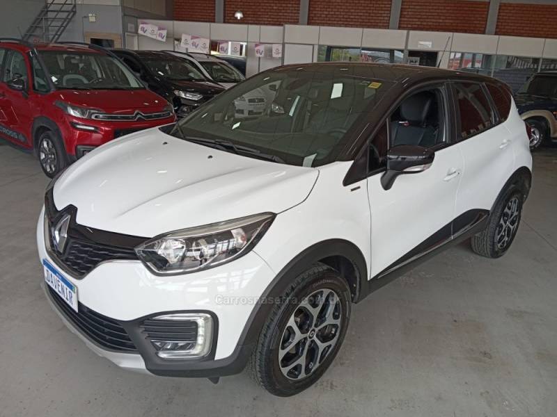 RENAULT - CAPTUR - 2020/2021 - Branca - R$ 90.900,00