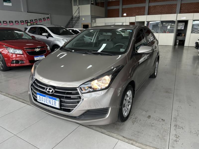 HYUNDAI - HB20S - 2018/2018 - Prata - R$ 69.900,00