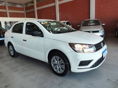 VOLKSWAGEN - VOYAGE - 2022/2023 - Branca - R$ 64.900,00