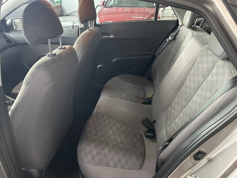 HYUNDAI - HB20S - 2018/2018 - Prata - R$ 69.900,00