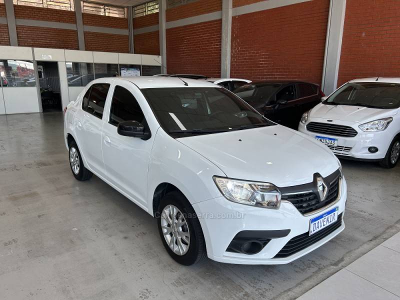 RENAULT - LOGAN - 2022/2023 - Branca - R$ 59.900,00