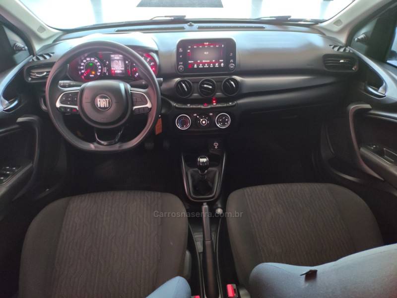 FIAT - CRONOS - 2021/2022 - Branca - R$ 76.900,00