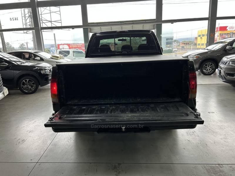 FORD - F-250 - 2000/2000 - Preta - R$ 119.900,00