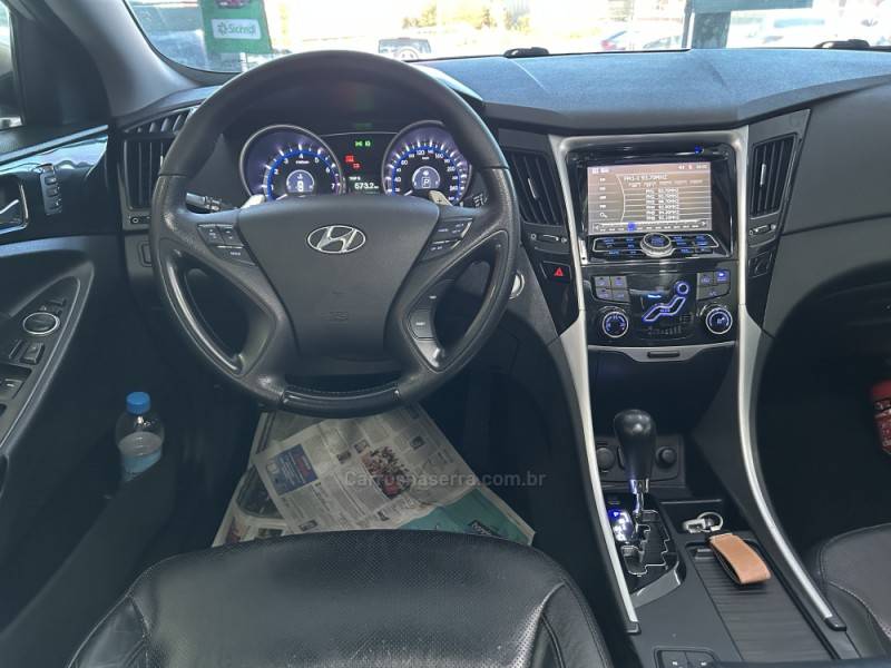 HYUNDAI - SONATA - 2012/2012 - Prata - R$ 72.900,00