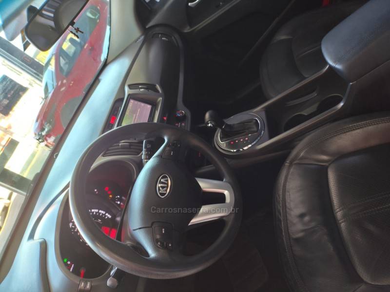 KIA MOTORS - SPORTAGE - 2011/2012 - Branca - R$ 69.900,00