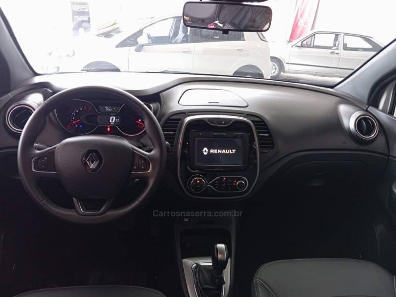 RENAULT - CAPTUR - 2020/2021 - Branca - R$ 90.900,00