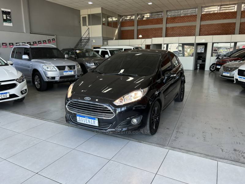 FORD - FIESTA - 2014/2014 - Preta - R$ 47.900,00