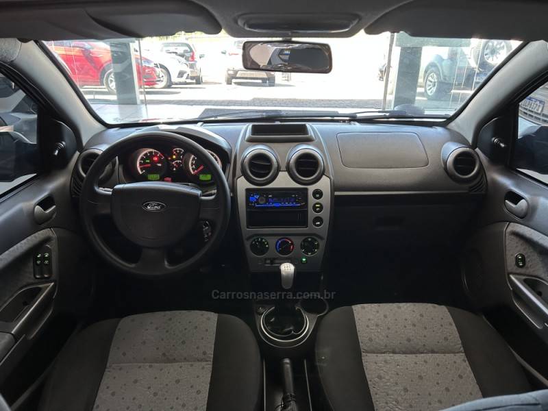 FORD - FIESTA - 2013/2013 - Preta - R$ 34.900,00