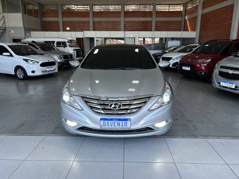 HYUNDAI - SONATA - 2012/2012 - Prata - R$ 72.900,00