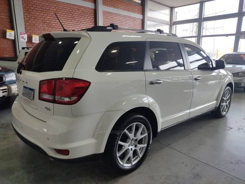 DODGE - JOURNEY - 2014/2014 - Branca - R$ 66.900,00