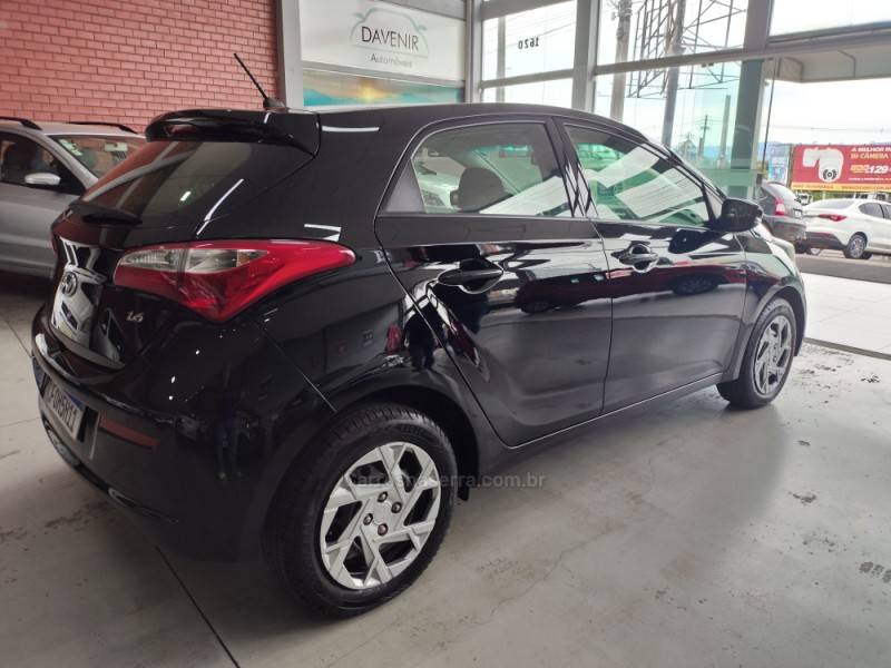HYUNDAI - HB20 - 2015/2016 - Preta - R$ 56.900,00