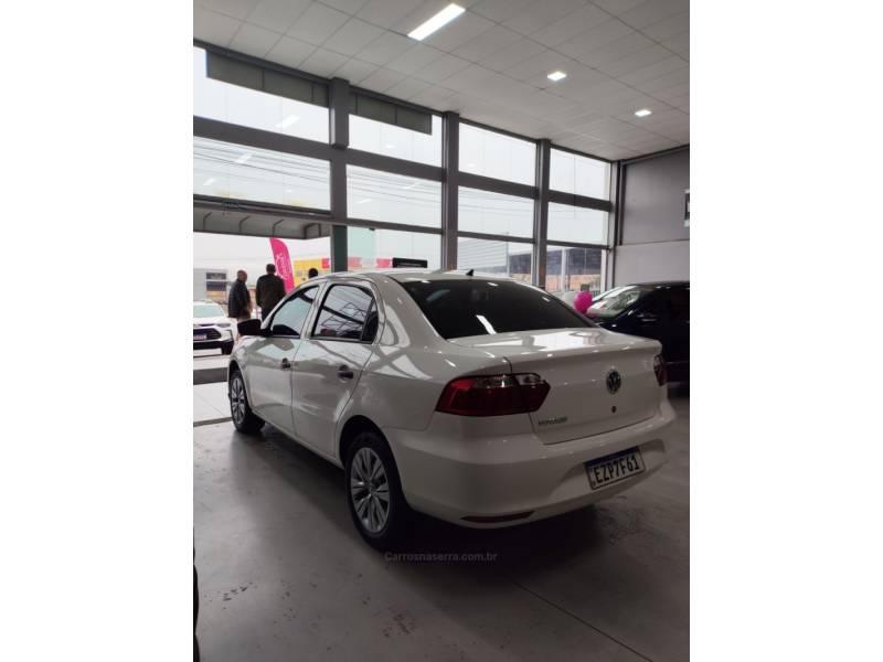 VOLKSWAGEN - VOYAGE - 2023/2023 - Branca - R$ 63.900,00