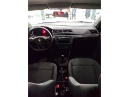 VOLKSWAGEN - VOYAGE - 2023/2023 - Branca - R$ 63.900,00