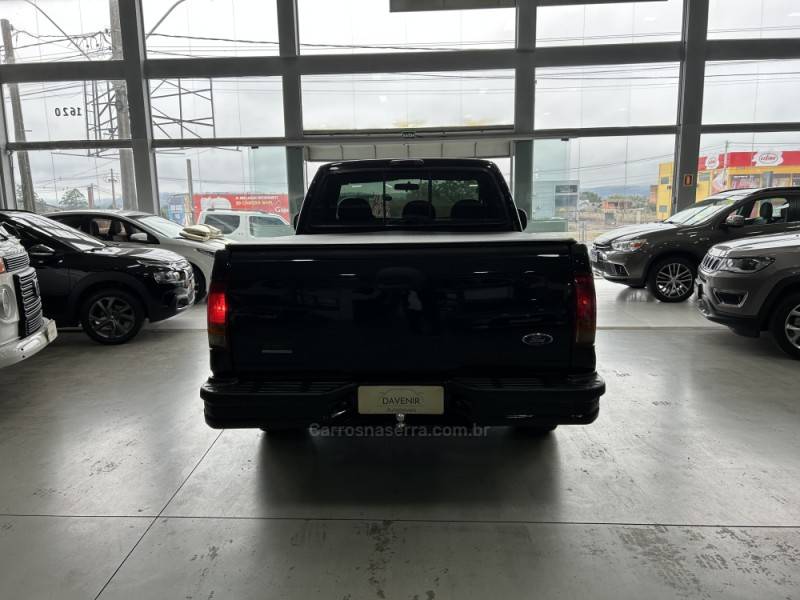 FORD - F-250 - 2000/2000 - Preta - R$ 119.900,00
