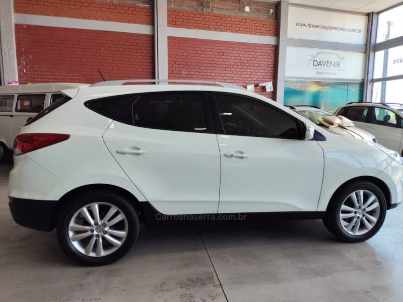 HYUNDAI - IX35 - 2014/2015 - Branca - R$ 77.900,00