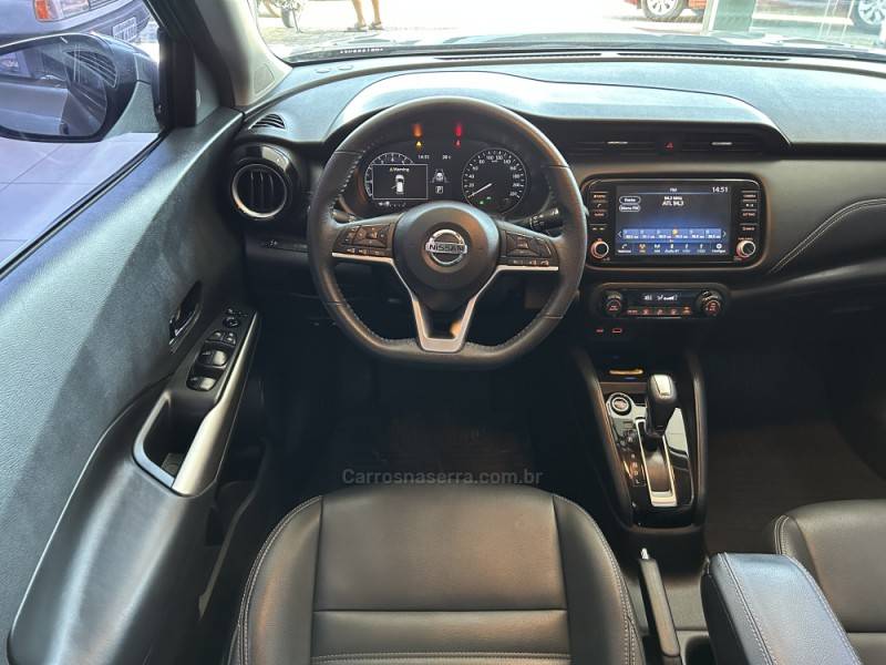 NISSAN - KICKS - 2022/2022 - Cinza - R$ 105.900,00