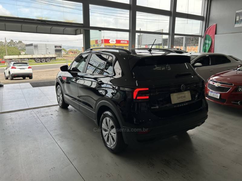 VOLKSWAGEN - T-CROSS - 2023/2023 - Preta - R$ 97.900,00