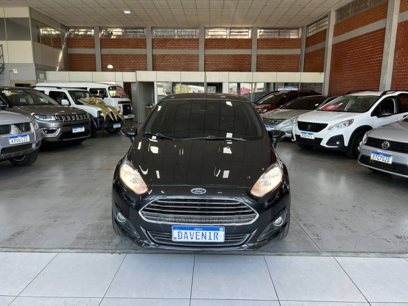 FORD - FIESTA - 2014/2014 - Preta - R$ 47.900,00