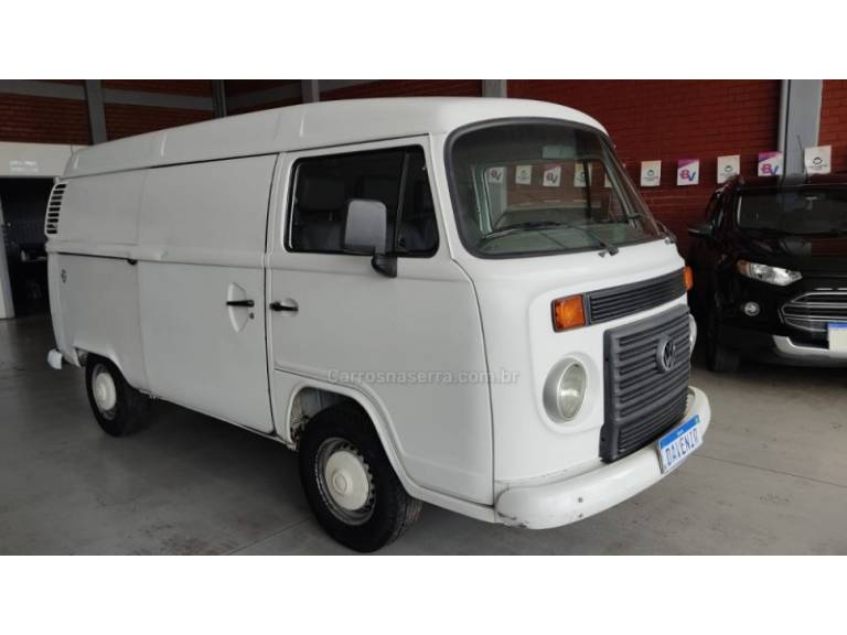 VOLKSWAGEN - KOMBI - 2011/2012 - Branca - R$ 44.900,00