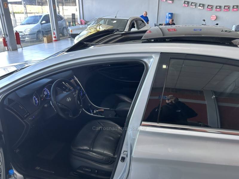 HYUNDAI - SONATA - 2012/2012 - Prata - R$ 72.900,00