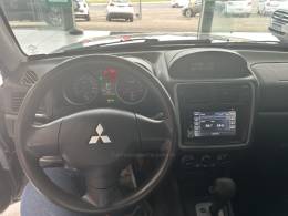 MITSUBISHI - PAJERO TR4 - 2014/2014 - Prata - R$ 68.900,00