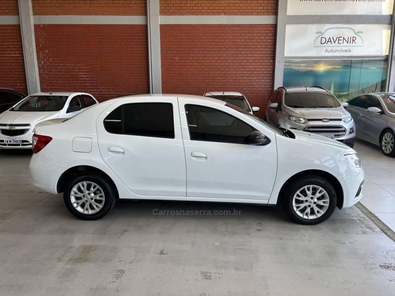 RENAULT - LOGAN - 2022/2023 - Branca - R$ 59.900,00