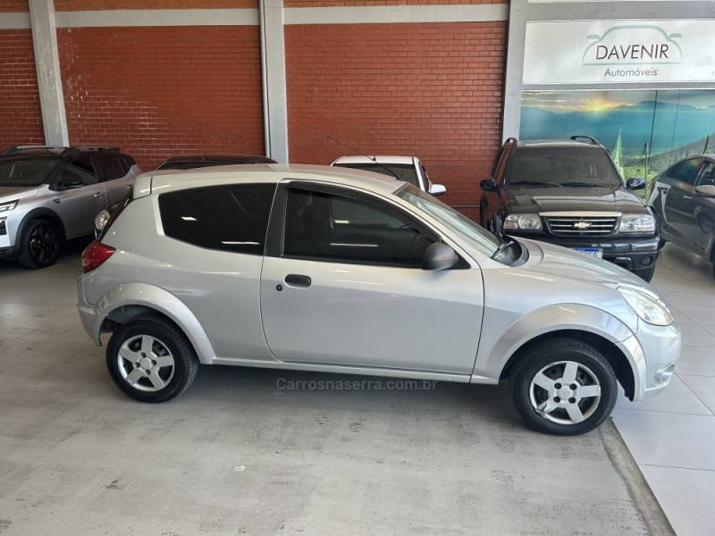 FORD - KA - 2010/2011 - Prata - R$ 21.900,00