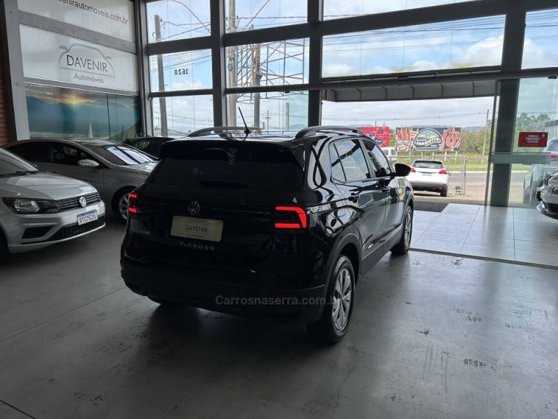 VOLKSWAGEN - T-CROSS - 2023/2023 - Preta - R$ 97.900,00